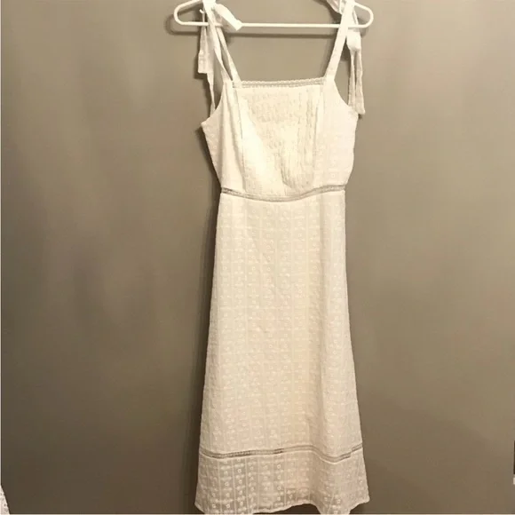 Dress - Picture 7 of 8